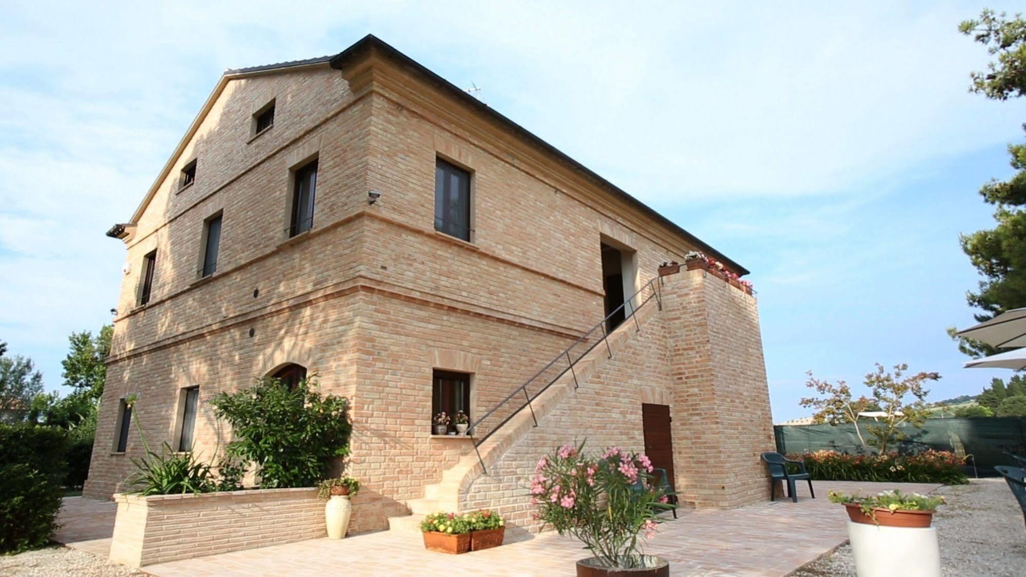 Agriturismo La Fonte Di San Girio Guest House Potenza Picena Luaran gambar